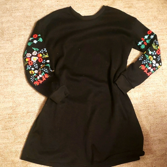 Dresses & Skirts - Sweater dress